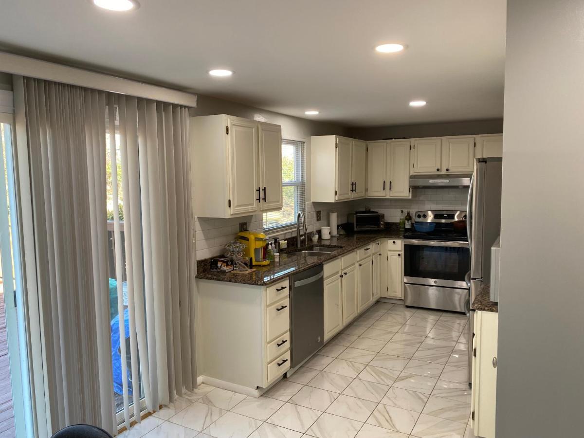 Upgraded, Beautiful 4 Bd Colonial In Silver Spring Luaran gambar